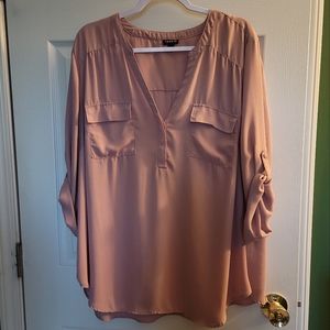 Torrid 3 Cropped Sleeve Blush Pink v neck Blouse